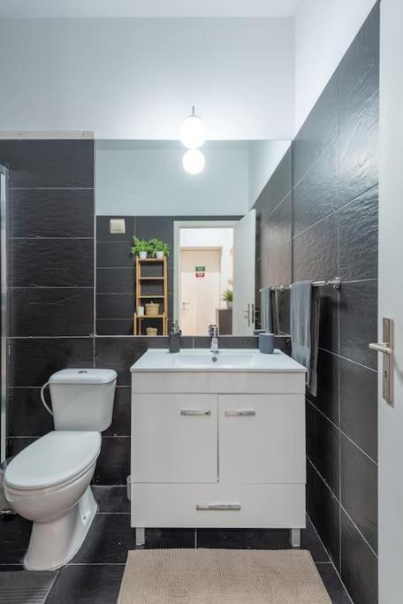 Modern Rustic Apartment In Graca 리스본 외부 사진
