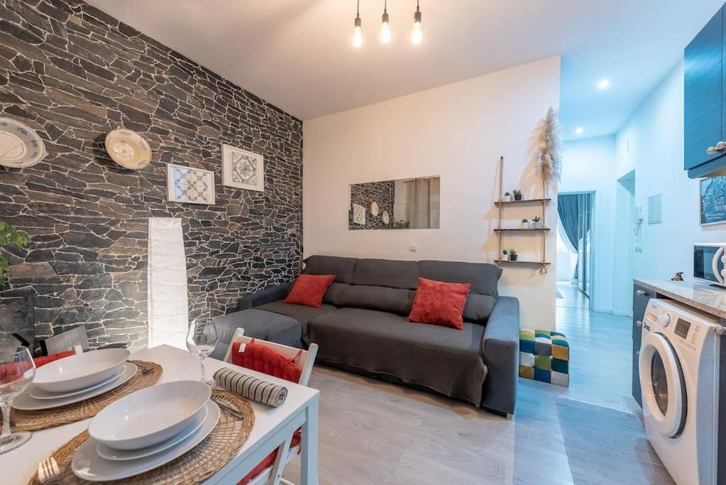 Modern Rustic Apartment In Graca 리스본 외부 사진
