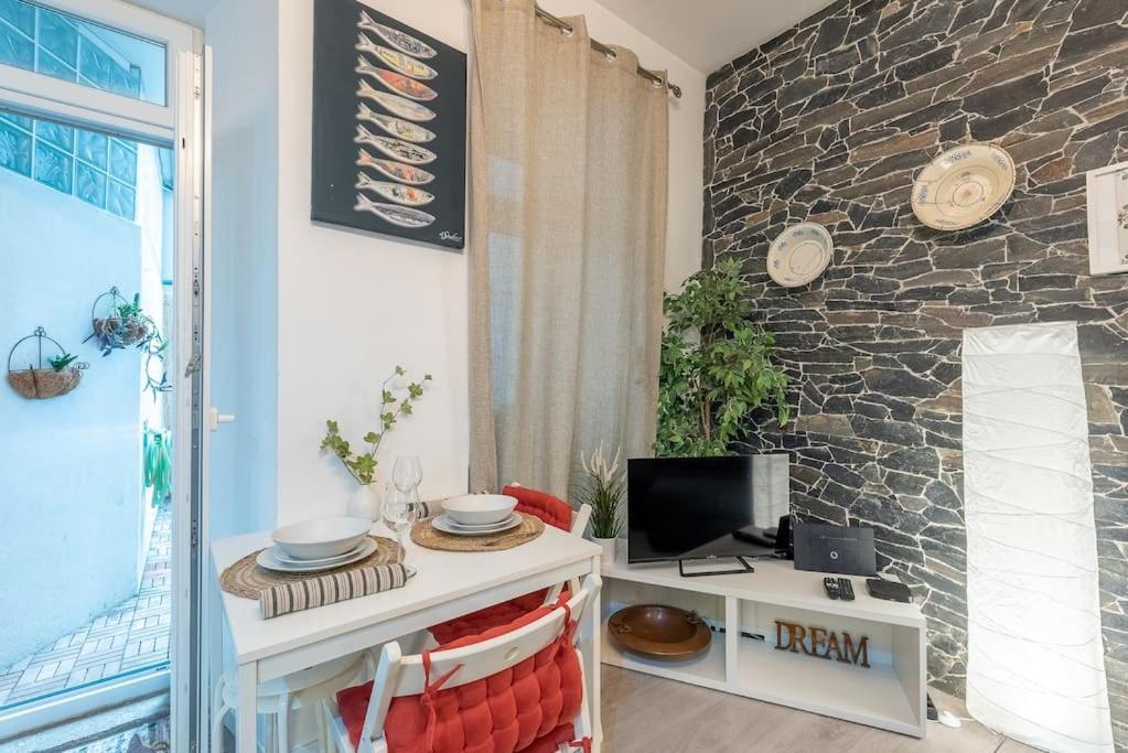 Modern Rustic Apartment In Graca 리스본 외부 사진